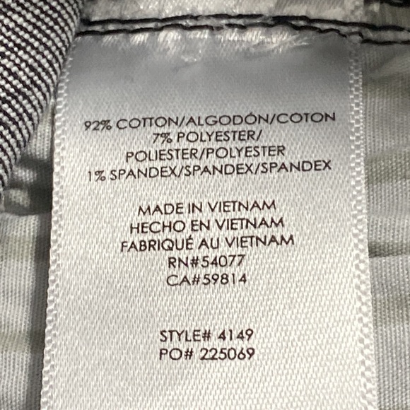 Cabi 4149 Button Fly Straight Jeans Fall 2021 Size 8 EUC - Picture 9 of 10